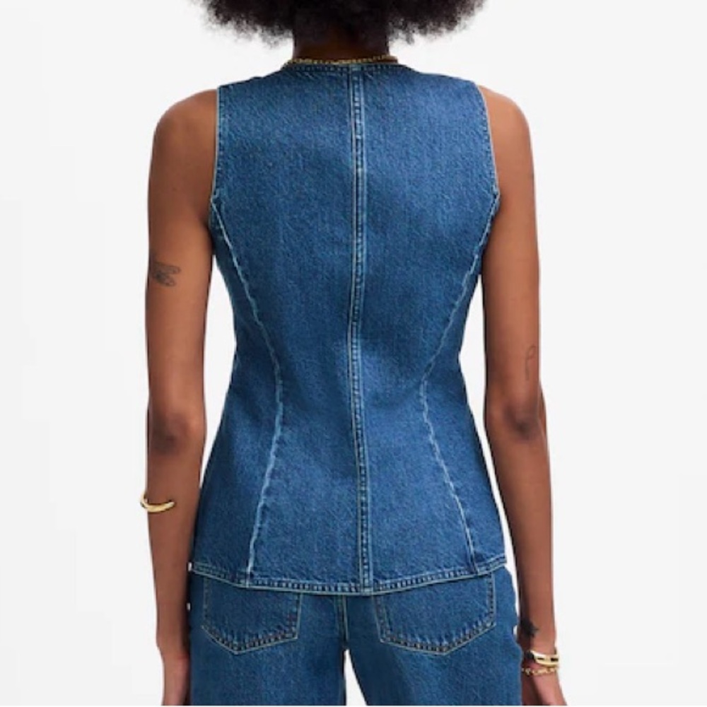*NWT* Madewell Denim Vest
💙make an offer💙 - Picture 3 of 8